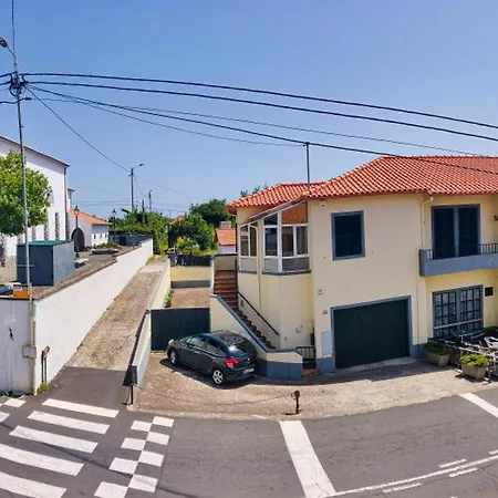 Casa Da Cerca Achada De Gaula