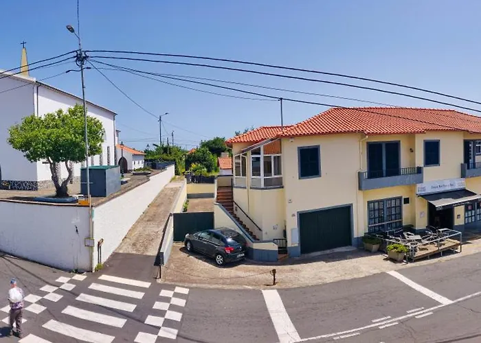 Casa Da Cerca Achada De Gaula